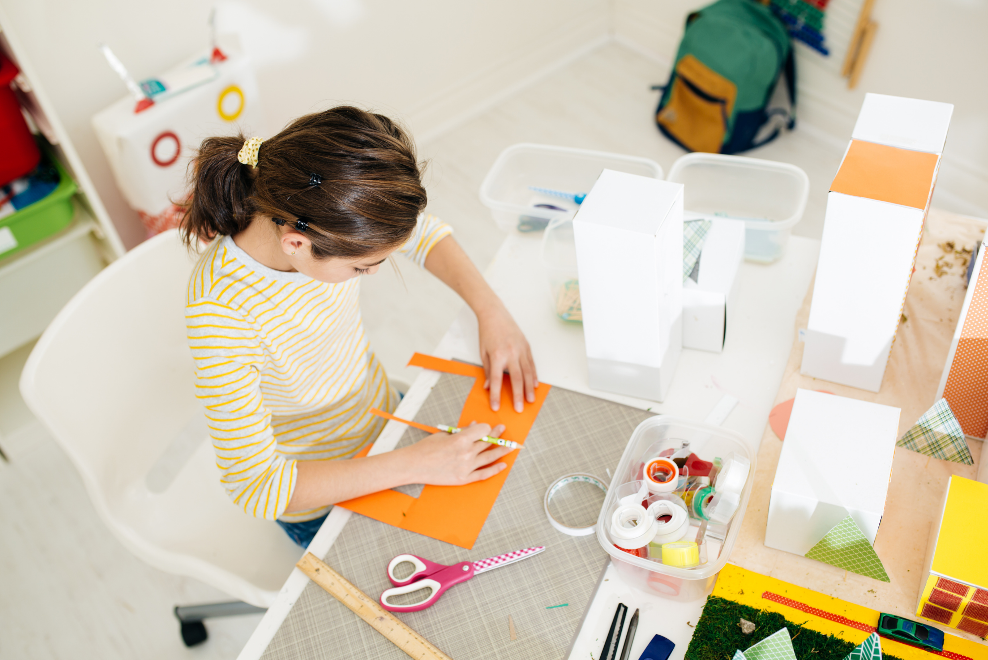 5 Fantastic Projects Made With Textured Paper